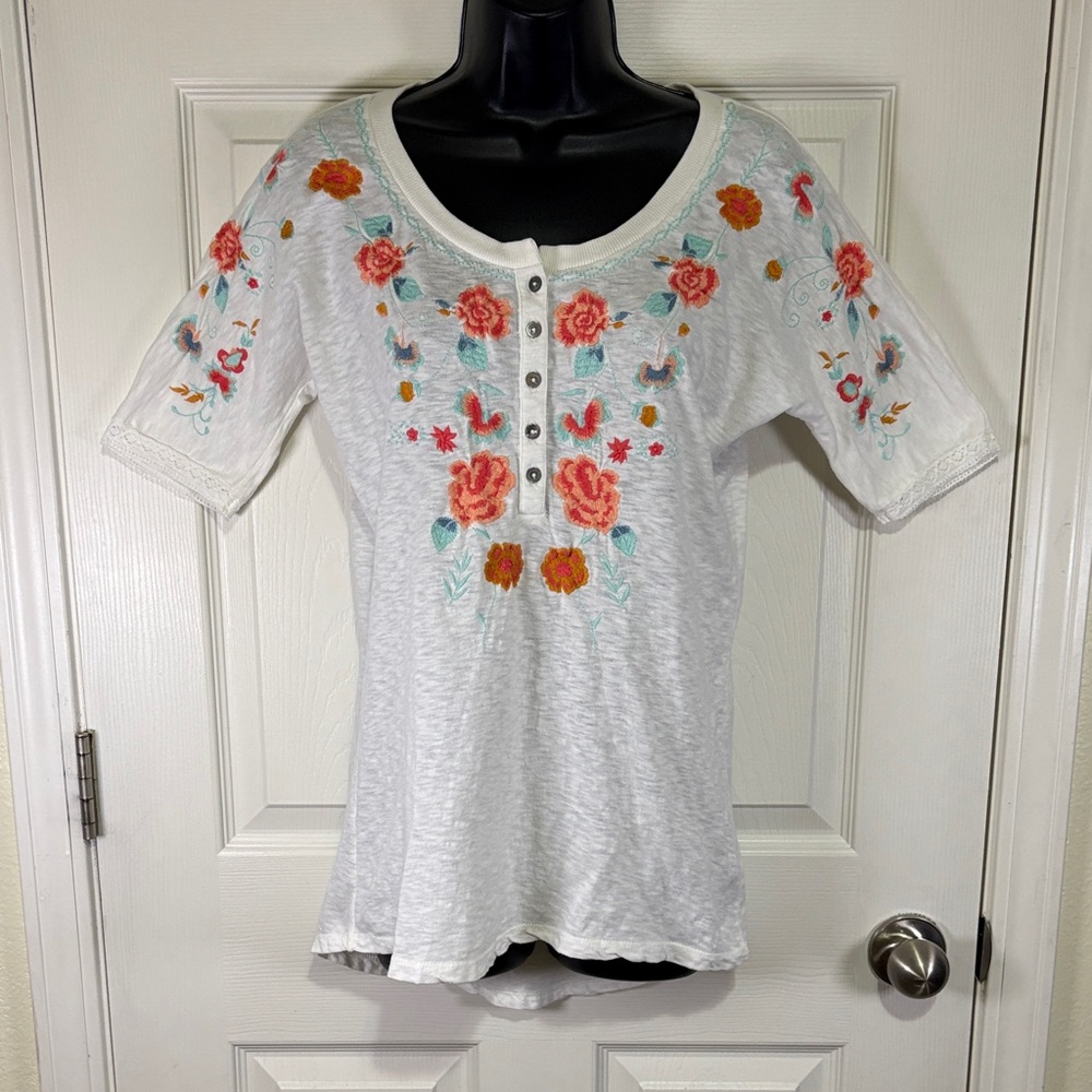 Sundance 100% Cotton Embroidered Floral White Top Sz. S